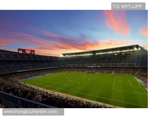 足球巨星风采全景：从绿茵场到世界巅峰的辉煌历程与传奇故事